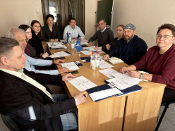 Round Table in Borisov: Making the Complex Clear 